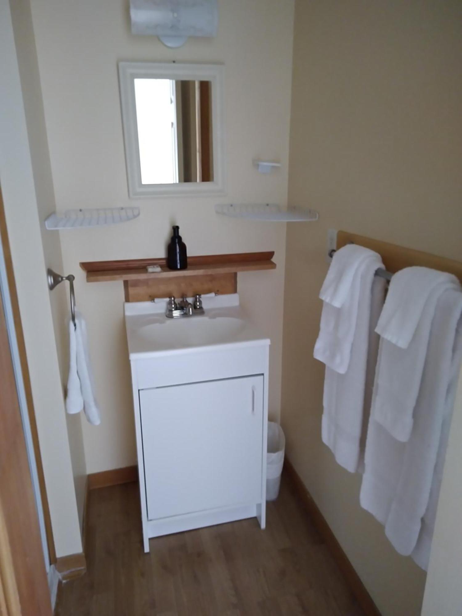 L'Inukshuk Hotel Тадусак Екстериор снимка